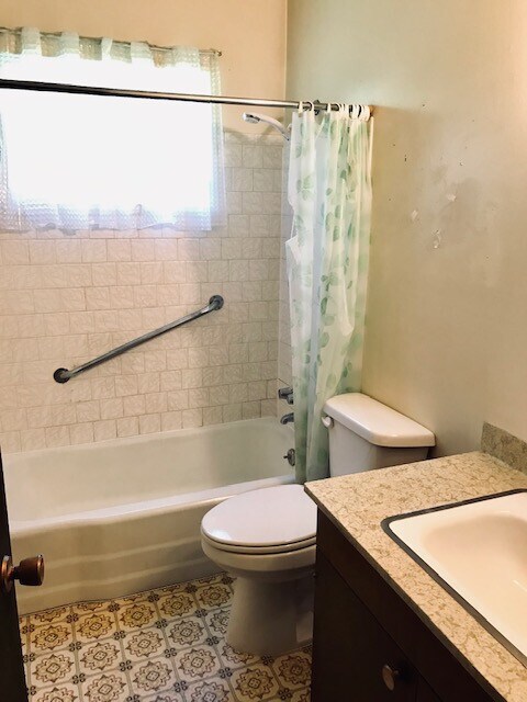 4582 S Adams Ave in South Ogden, UT - Building Photo - Building Photo