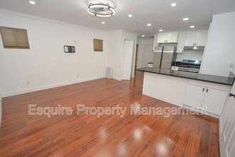 938 Douglas Ave in Oxnard, CA - Building Photo - Building Photo