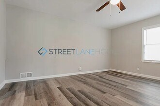 2621 Avalon Rd, Unit Oceanfront in Columbus, GA - Building Photo - Building Photo