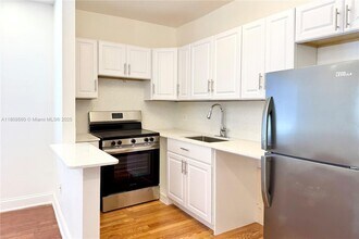 1440 Pennsylvania Ave in Miami Beach, FL - Building Photo - Building Photo