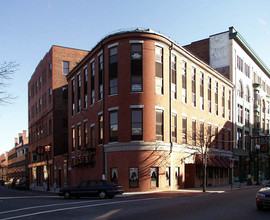 177-181 E Merrimack St in Lowell, MA - Building Photo - Building Photo