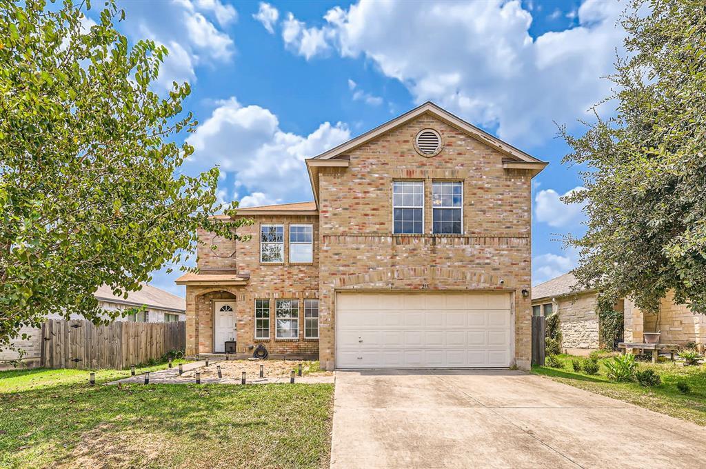 215 Cottontail Dr in Leander, TX - Foto de edificio