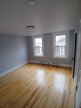 8 Agawam St in Worcester, MA - Building Photo - Building Photo