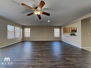 8128 W Mission Ln in Peoria, AZ - Building Photo - Building Photo