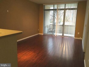 11710 Old Georgetown Rd in Rockville, MD - Building Photo - Building Photo