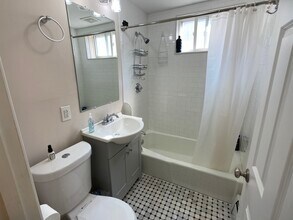 6 Nashua St, Unit 2 in Somerville, MA - Building Photo - Building Photo