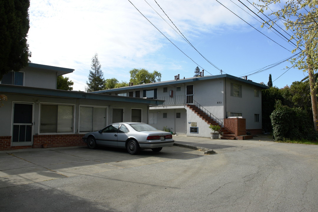 573 Harrison Ave in Redwood City, CA - Building Photo