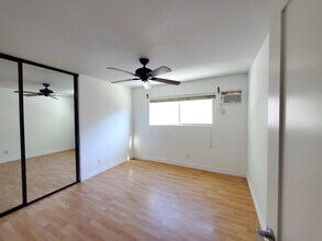 972 Larrabee St in West Hollywood, CA - Foto de edificio - Building Photo