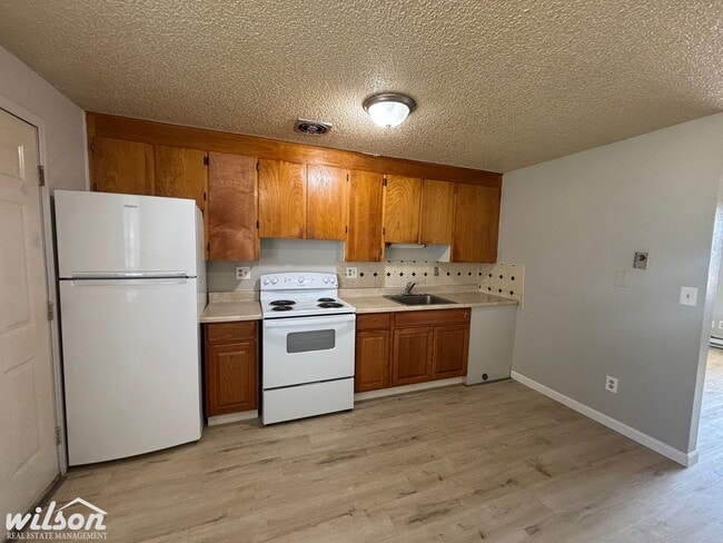 35 W Viola Ave in Yakima, WA - Building Photo - Building Photo