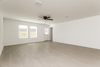 298 Jax Lp in San Antonio, TX - Foto de edificio - Building Photo