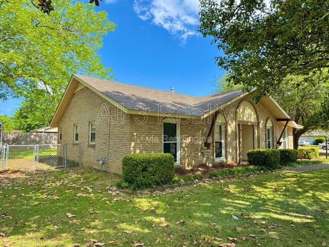 2311 Cottingham Dr in Montgomery, AL - Building Photo - Building Photo