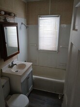 426 Howard Ave in Rockford, IL - Building Photo - Building Photo