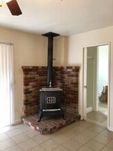 883 Evergreen St in Hemet, CA - Building Photo - Building Photo