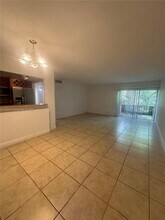 9487 SW 76th St in Miami, FL - Building Photo - Building Photo