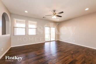 224 Botanic Gardens Dr in Las Vegas, NV - Building Photo - Building Photo