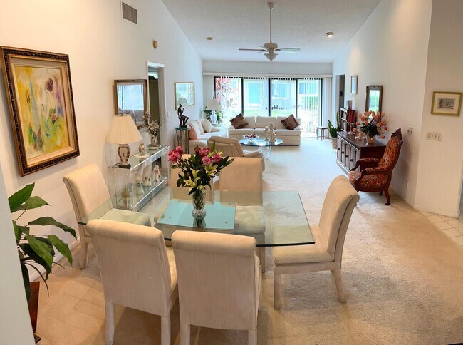 139 Meander Cir in Royal Palm Beach, FL - Building Photo - Building Photo