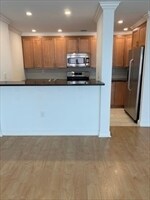 183 Oak St, Unit 306 in Newton, MA - Building Photo - Building Photo