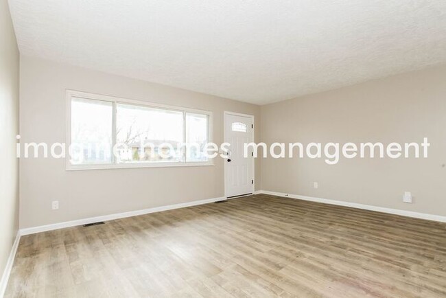 11567 Fremantle Dr in Cincinnati, OH - Foto de edificio - Building Photo