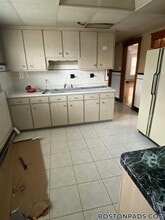 2 Goldsmith Ave in Medford, MA - Foto de edificio - Building Photo