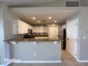 1805 NW 16th Pl in Cape Coral, FL - Building Photo - Building Photo