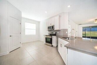 4732 Waltham Forest Dr in Davenport, FL - Building Photo - Building Photo