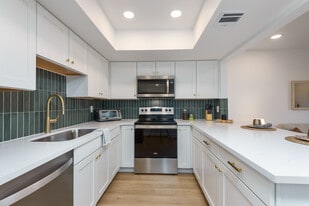 1645 W Baseline Rd in Mesa, AZ - Building Photo