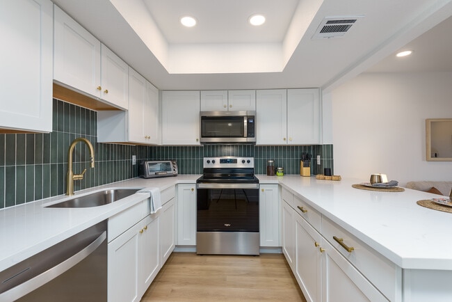 property at 1645 W Baseline Rd