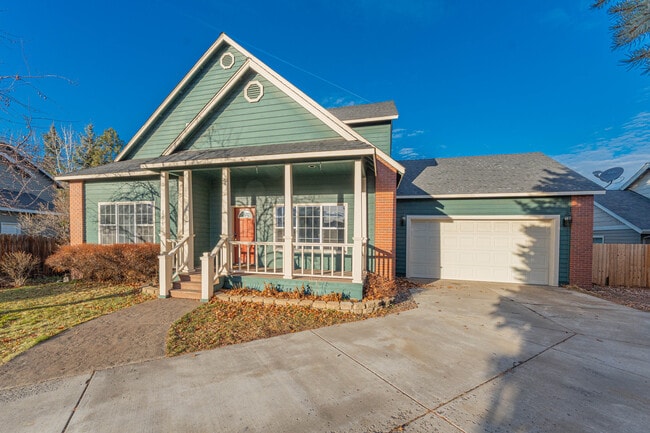 2275 NE Nuttail Ct, Unit 2275 Nuttail Ct in Bend, OR - Building Photo - Building Photo