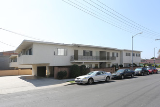 1900 Corinth Ave in Los Angeles, CA - Building Photo - Building Photo