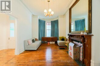 370 Sackville St in Toronto, ON - Building Photo - Building Photo