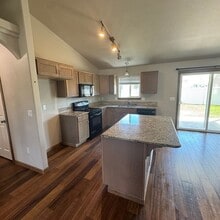 6676 W Covenant St in Rathdrum, ID - Building Photo - Building Photo