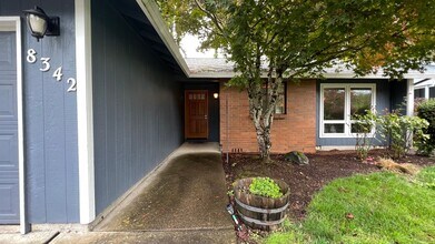 8342 SW Tygh Loop in Tualatin, OR - Building Photo - Building Photo