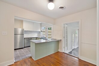 4146 Robin Dr in Jackson, MS - Building Photo - Building Photo