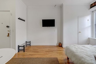341 E 79th St, Unit 5A in New York, NY - Building Photo - Building Photo
