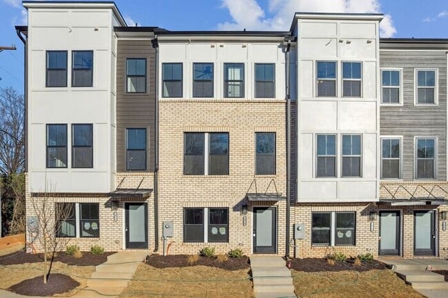 5023 Grayton Aly in Charlotte, NC - Building Photo - Building Photo