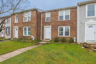 426 Mystic View Turn in Glen Burnie, MD - Building Photo - Building Photo