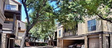 Hidden Bend Townhomes in Dallas, TX - Building Photo - Building Photo