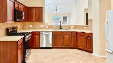 18115 Rose Hill Park Ln in Cypress, TX - Building Photo - Building Photo