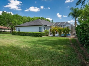 5308 Twin Creeks Dr in Valrico, FL - Building Photo - Building Photo