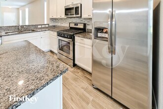 2722 Skyview Long Dr in Houston, TX - Foto de edificio - Building Photo