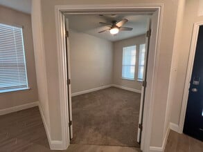 207 Colorado Cyn in San Antonio, TX - Building Photo - Building Photo