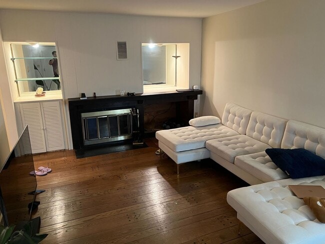3 Clemens Ct