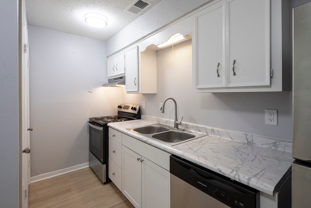 Windsor Apartments Athens, AL Apartments