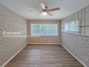 1964 Laurel Ln in Decatur, GA - Building Photo - Building Photo