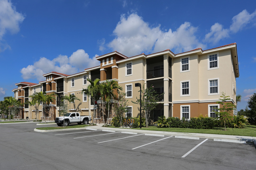 Casa Brera at Toscana Isles in Lake Worth, FL - Building Photo