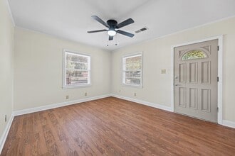 1139 Russwood Rd in Memphis, TN - Building Photo - Building Photo