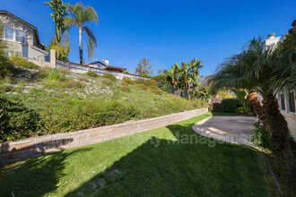 7925 Sitio Abridor in Carlsbad, CA - Building Photo - Building Photo