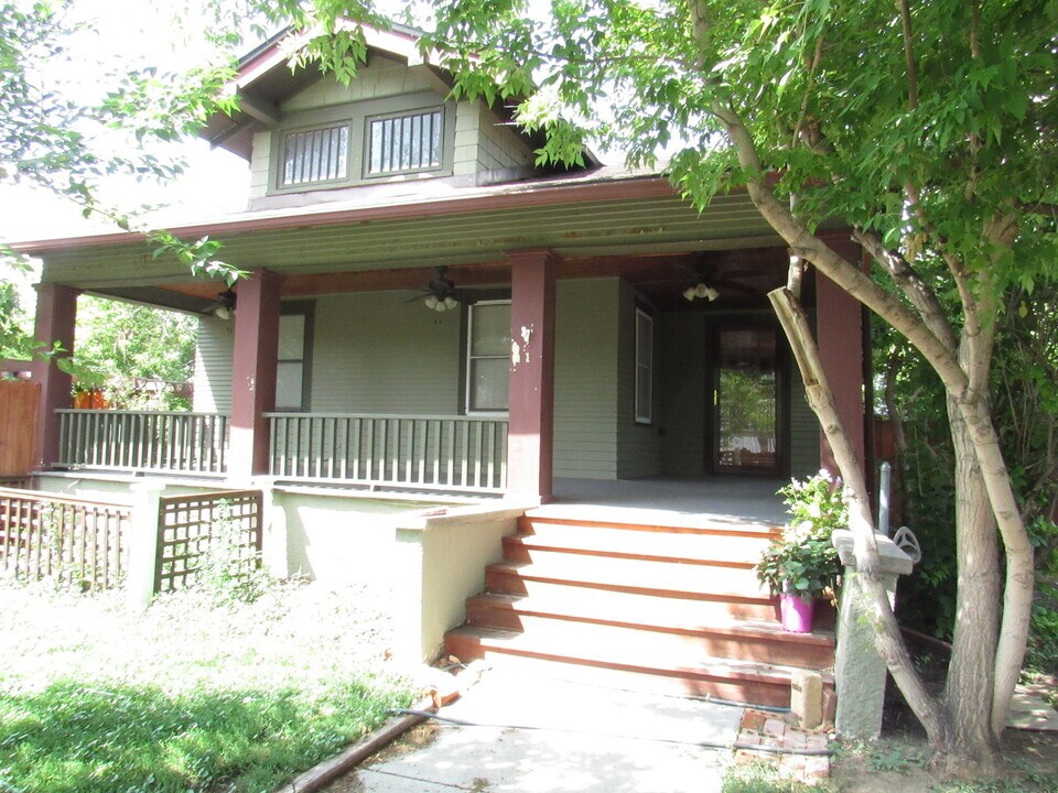 302 S Lincoln St in Casper, WY - Building Photo