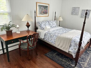 100 Hampden Ave in Narberth, PA - Building Photo - Building Photo