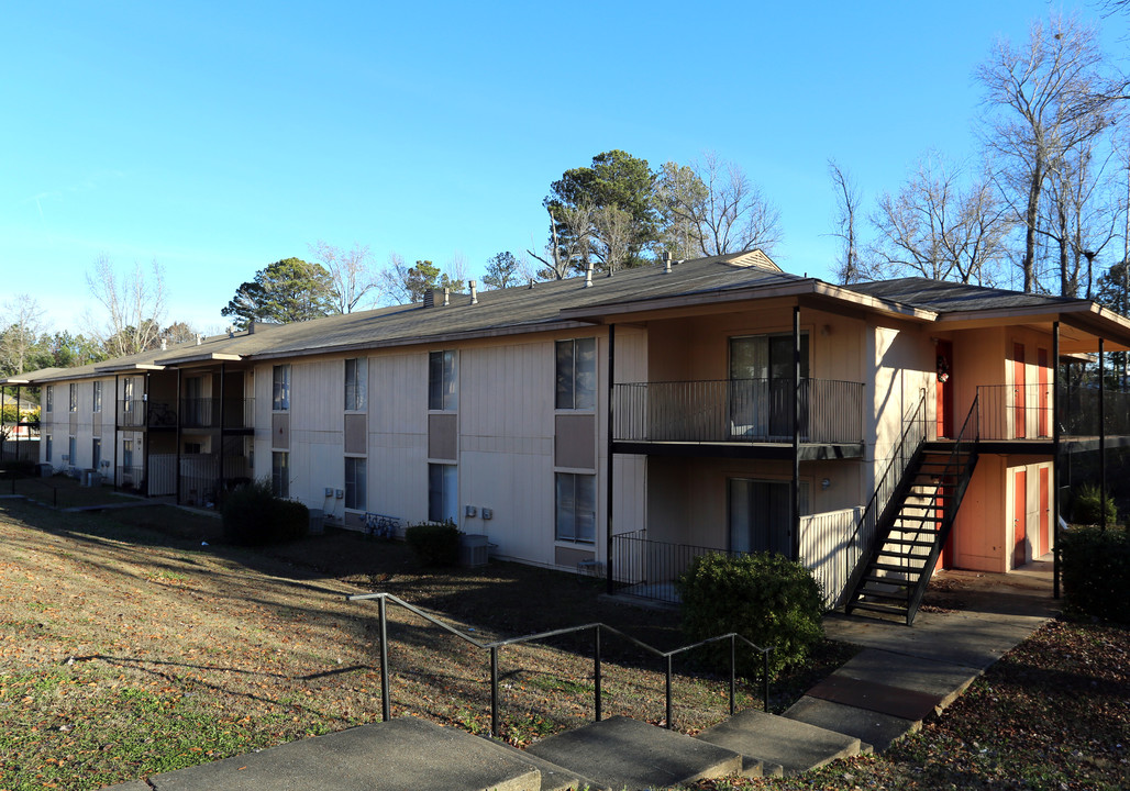 Arbor Place in Opelika, AL - Building Photo